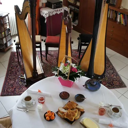 La Du Harpiste Bed and breakfast *